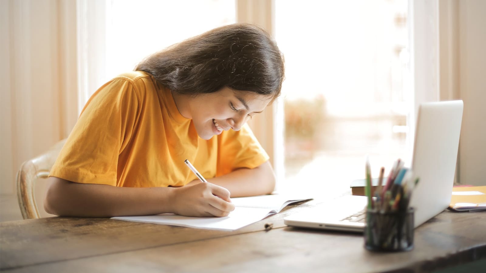 7 College Essay Writing Tips Students Can Use Right Now CollegiateParent